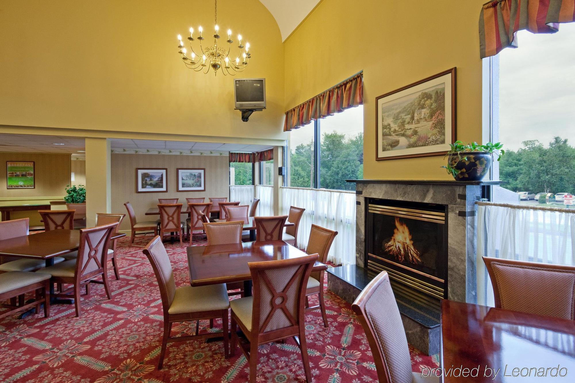 Holiday Inn Salem By Ihg Restaurant photo